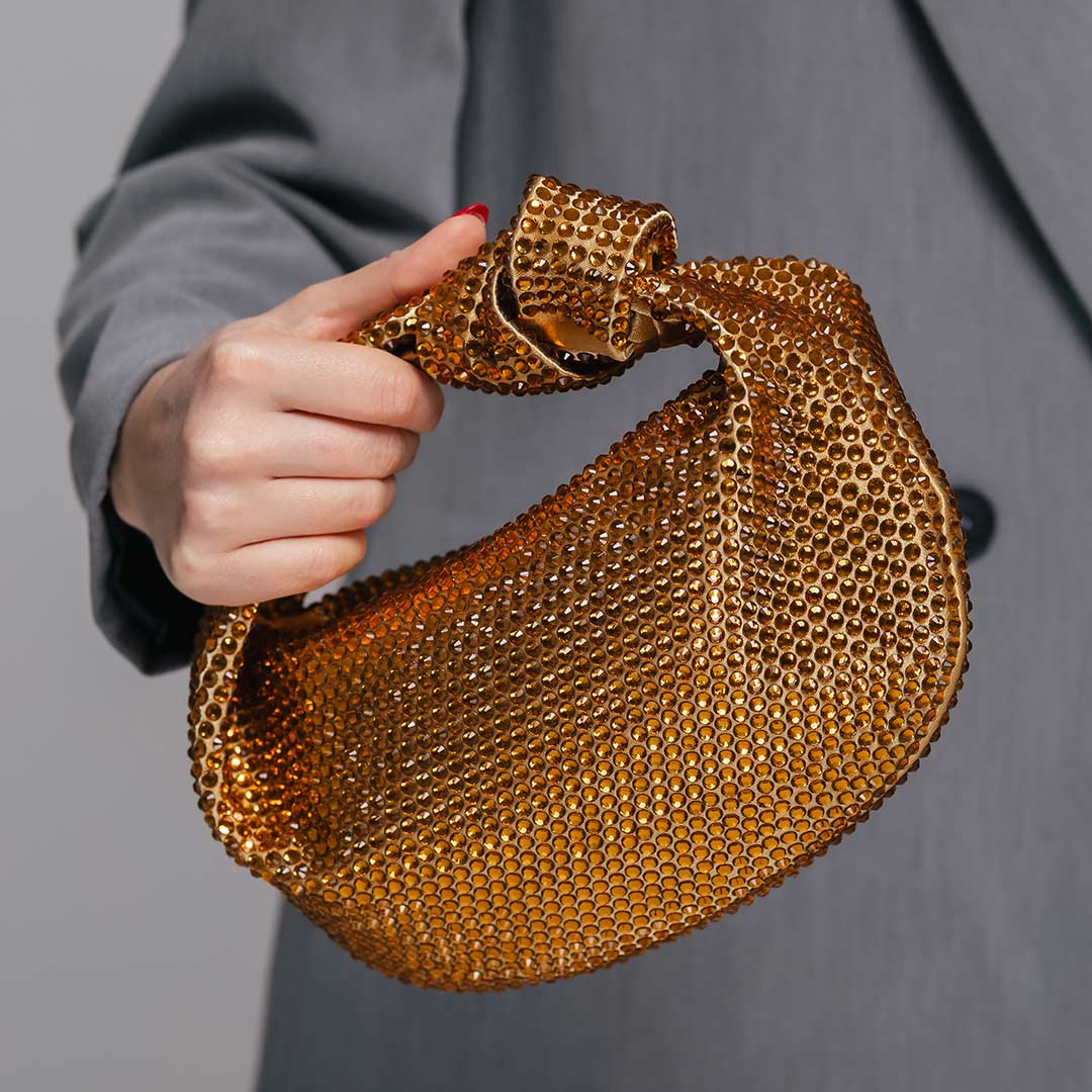 aob-brand-gold-shining-1