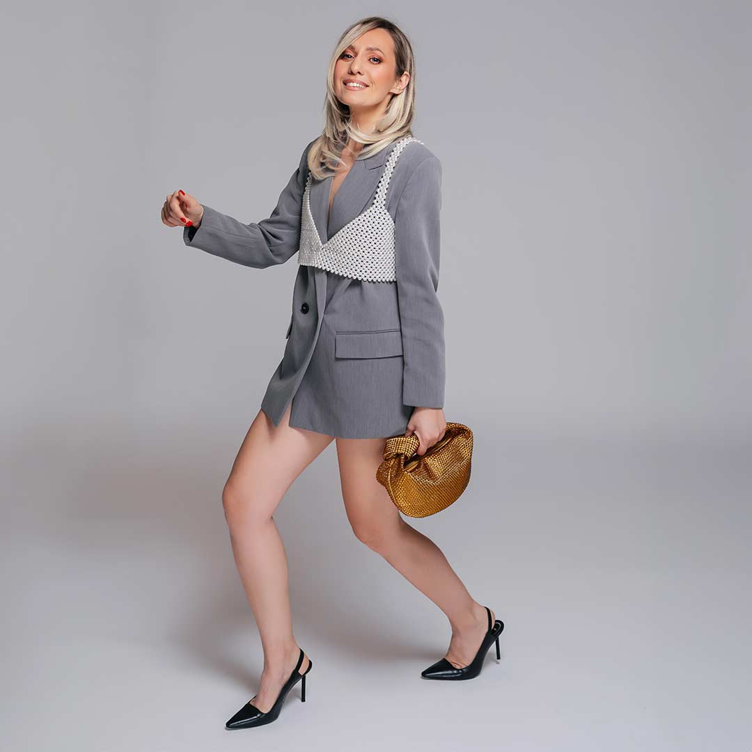 aob-brand-gold-shining-3